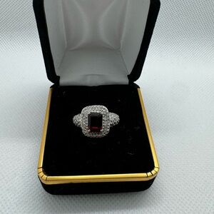 14 K genuine, diamond and genuine garnet ring
